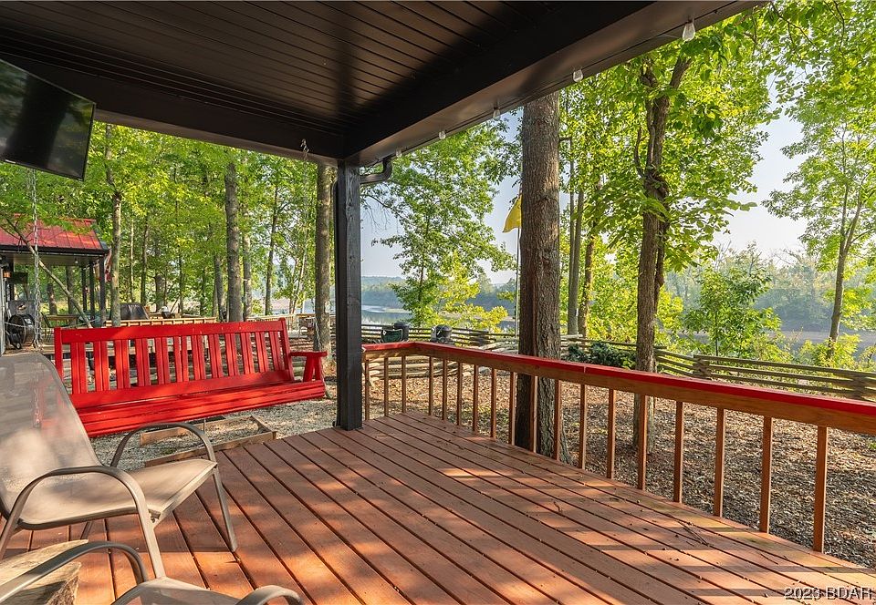1st image of 21 Eagle View Ln