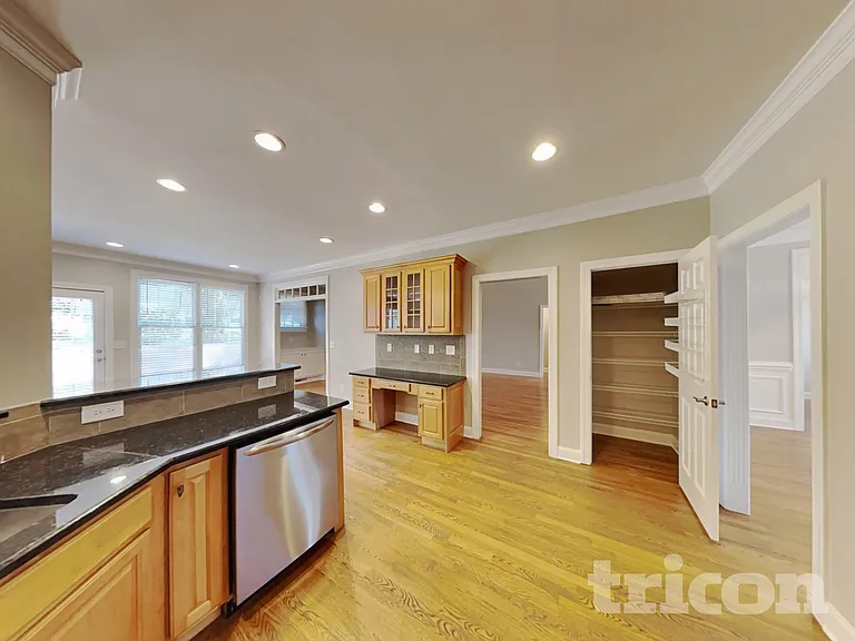 106 Jill Ct — Photo 6