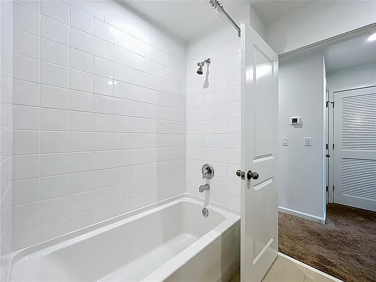 9848 Walkway Dr — Photo 41