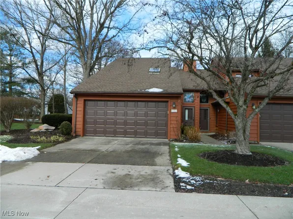 731 Village Club Rd, Northfield, OH 44067