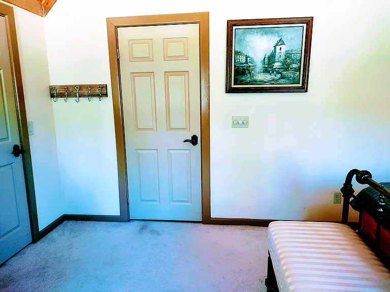 59570 Devils Ladder Rd — Photo 18
