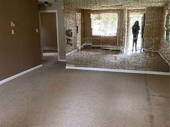 2nd image of 2900 Sage Ave