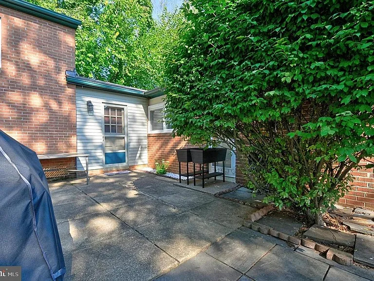 204 Belmont Dr SW — Photo 9