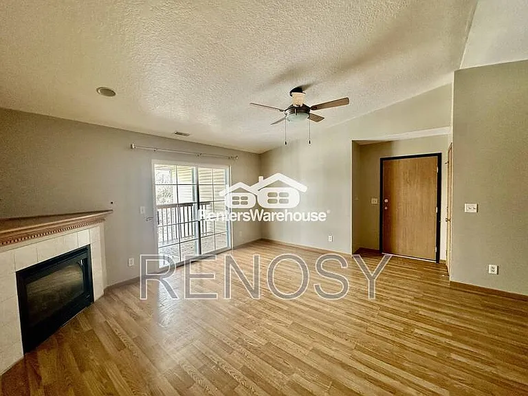 5924 Sutton Pl #10 — Photo 7