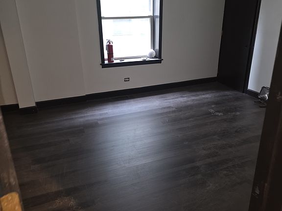 4th image of 5724 W Lake St Unit 1