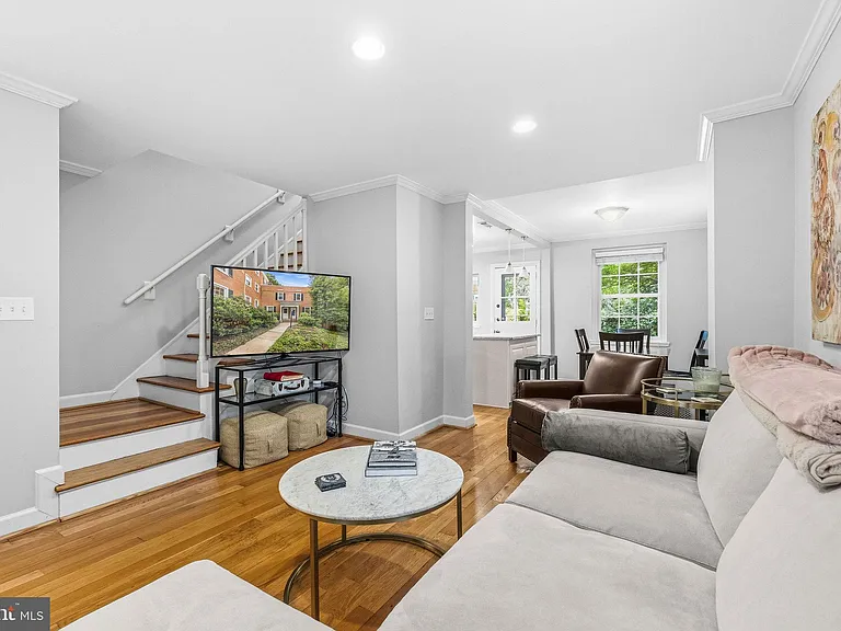 2909 S Dinwiddie St — Photo 4