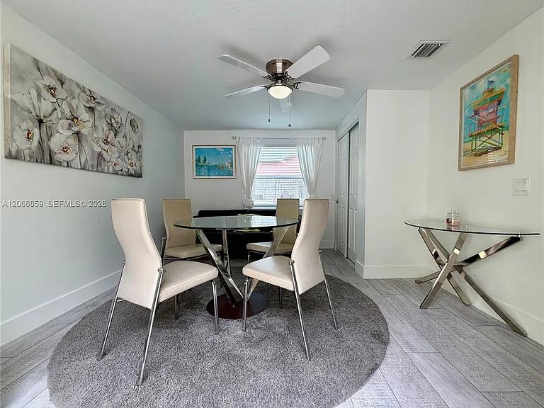 705 W Mango St #C — Photo 18