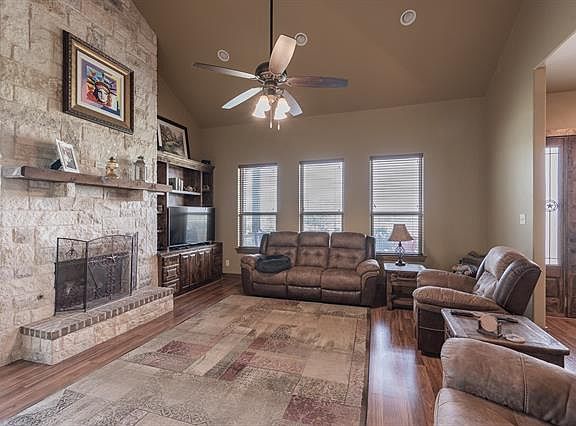 3rd image of 7701 County Road 1231a