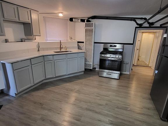 5th image of 1040 N Central Ave