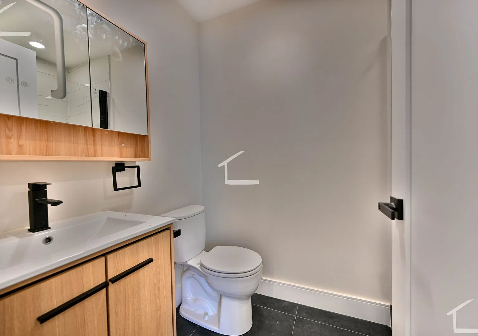 Bay Village Gem - 2BR w/ Laundry in Building — Photo 4