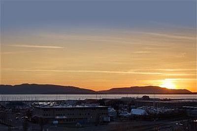 What a view. And this is only part of it - looking at the sunset to the west. You can see over to do