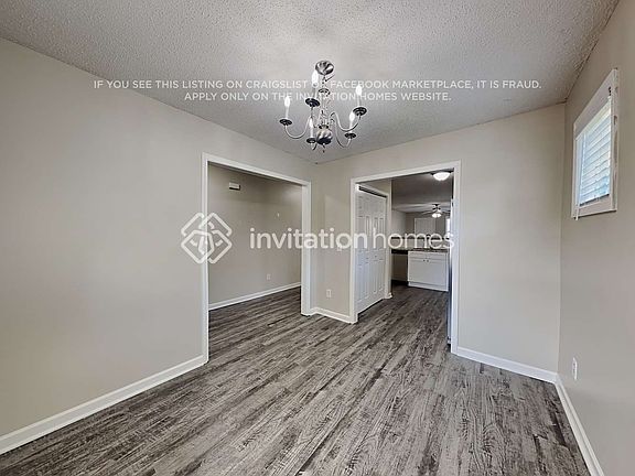 5th image of 58 Oakbrook Dr SW