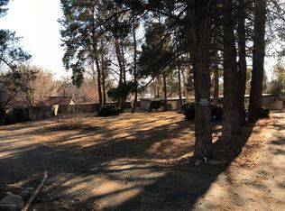 606 Glade Rd, Farmington, NM 87401