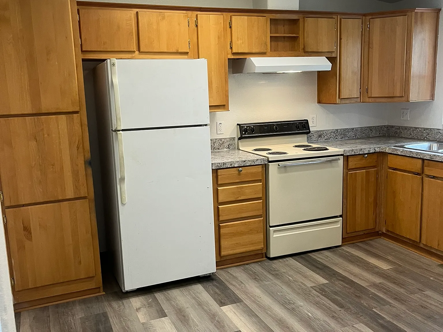 2 bed, 945 sqft, $1,325 — Photo 1