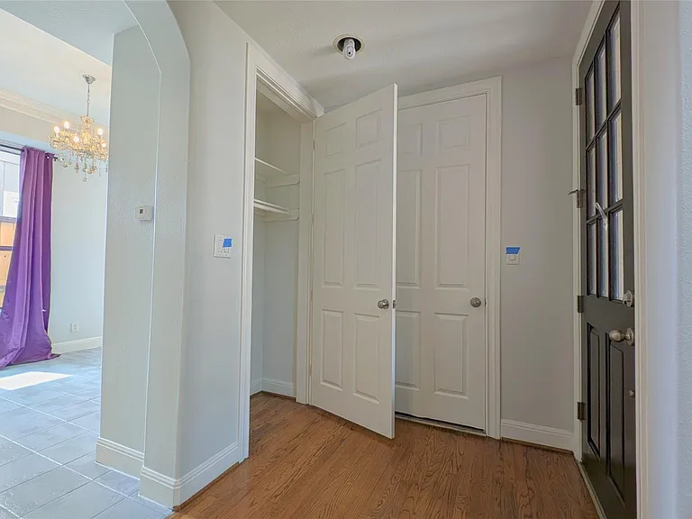 1307 Riverine Ct — Photo 5