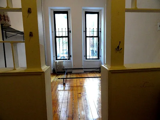 Rented by Prince Real Estate Associates LLC | media 28