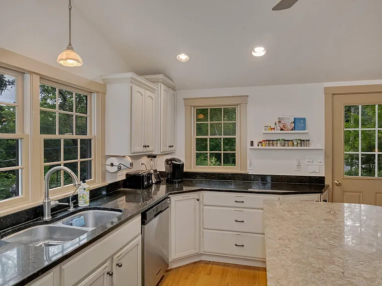 6 Beachway Rd — Photo 19