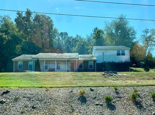 631 Shadow Hill Rd, Saint Marys, WV 26170
