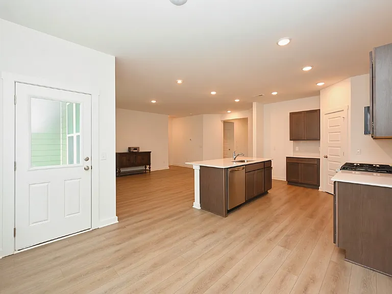 7187 Sutton Dr — Photo 11