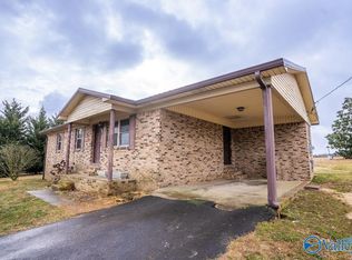 383 Dilbeck Rd W, Rainsville, AL 35986