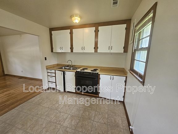4th image of 1824 Missouri St #1
