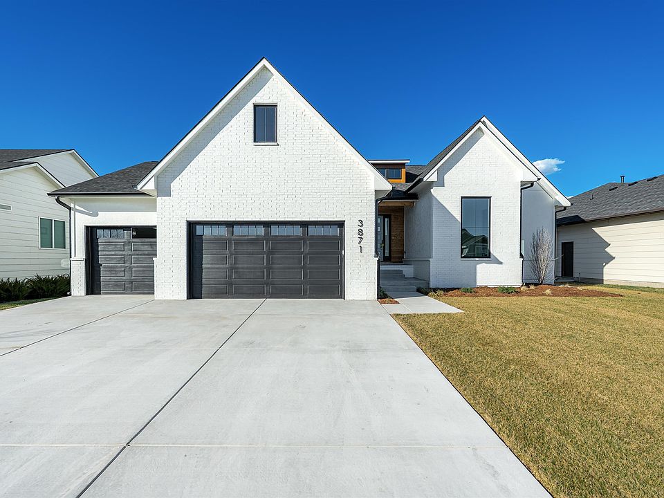 1st image of 3871 N Estancia Ct