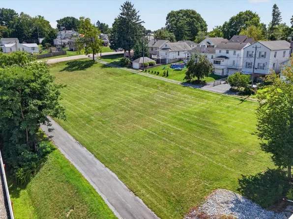 1-5 Hall Mnr, Harrisburg, PA 17104