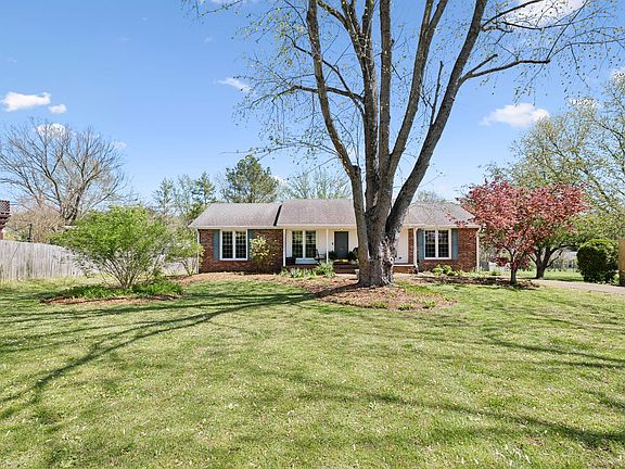 2nd image of 709 Countrywood Dr