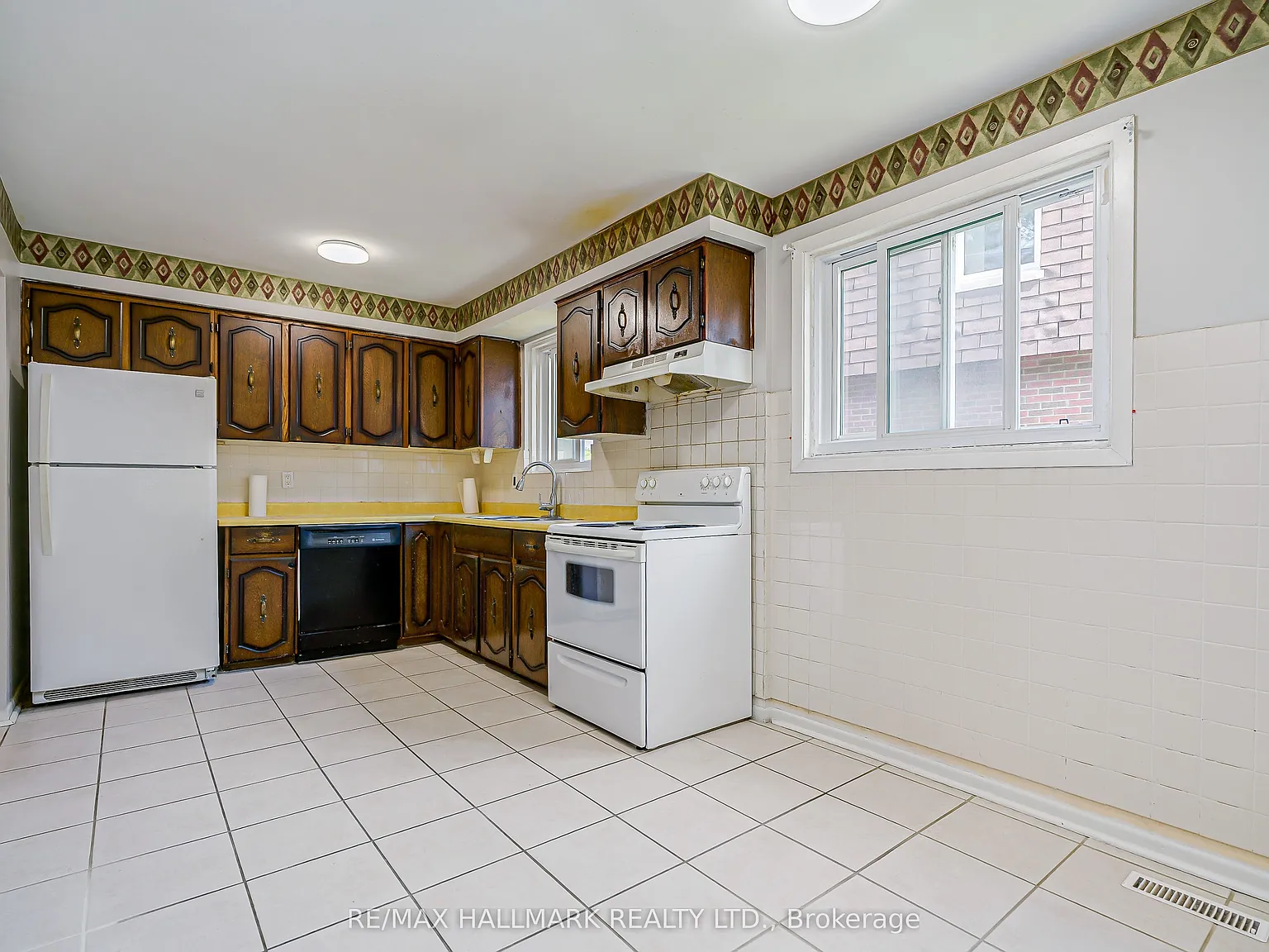 4 bed, $3,200 — Photo 4