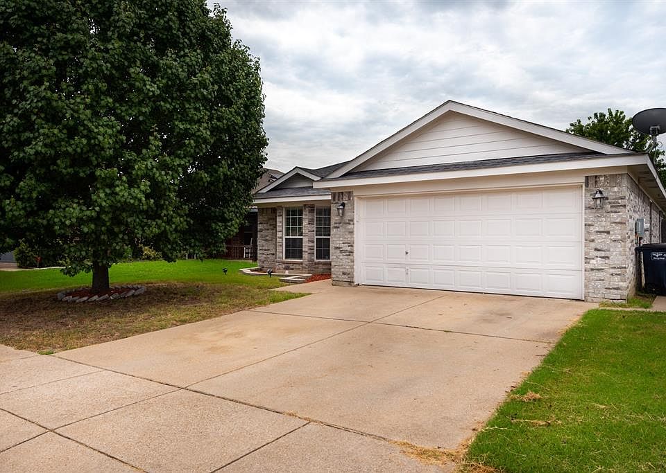 1st image of 808 Buffalo Springs Dr