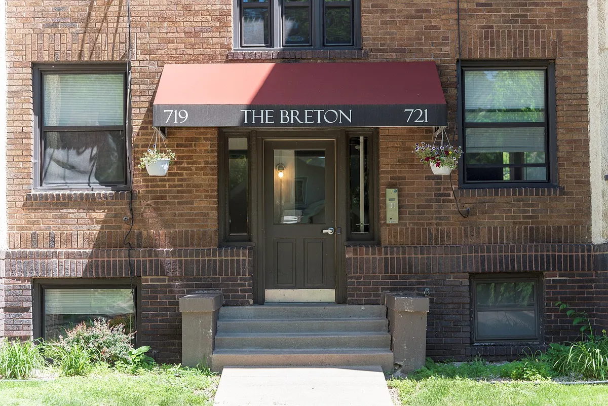 Building Photo - The Breton Apartments