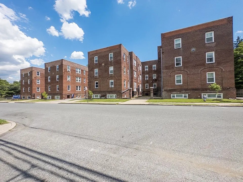 Folcroft Courts