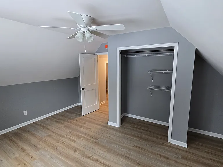 15 Benson St #C — Photo 11