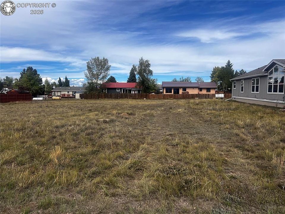 2nd image of 815 Hermit Rd