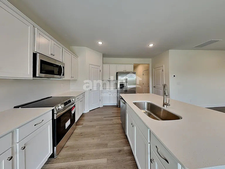 3500 Lincoln Heights Ln — Photo 3