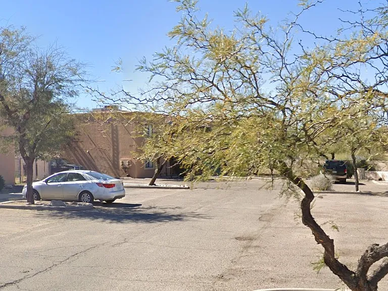 1311 N Gila St #4 — Photo 22