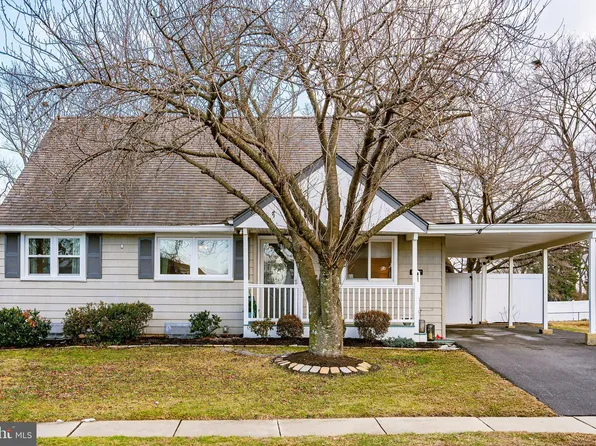 7 Downing Rd, Hamilton, NJ 08690