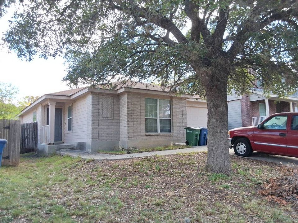 1st image of 670 Coral Hbr