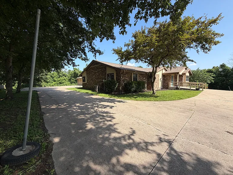 1525 Birmingham Rd — Photo 26