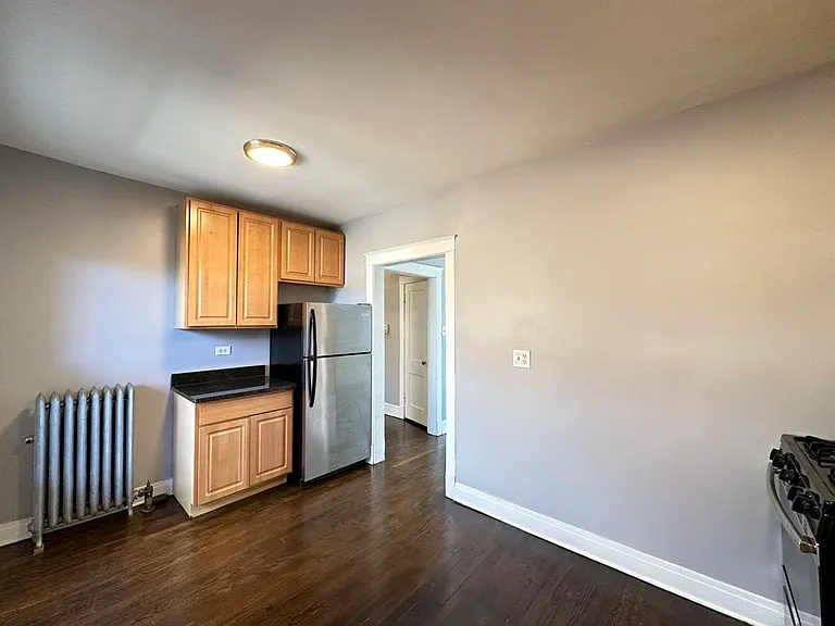 3602 W Sunnyside Ave #4 — Photo 3