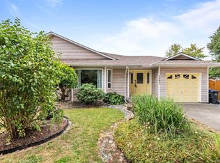 1603 Burgess Rd #B, Courtenay, BC V9N5R8