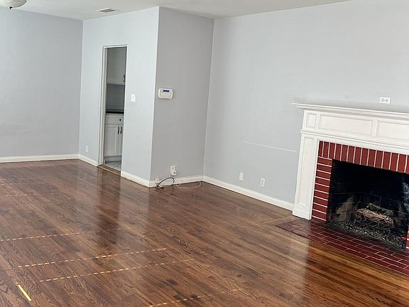 4th image of 1521 N Pepper St