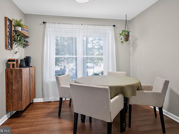 5th image of 14871 Emberdale Dr