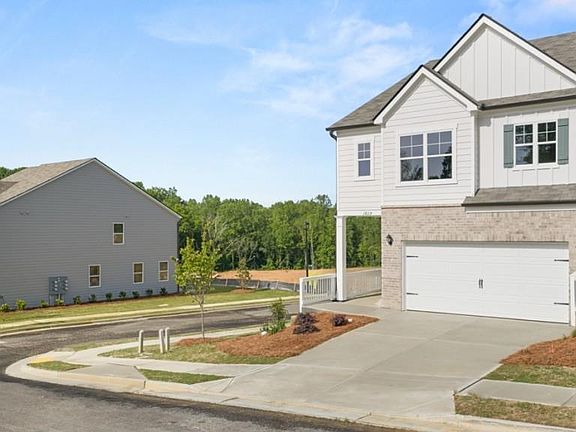 2nd image of 1829 Meadow Green Cir