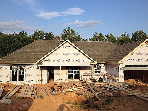 5th image of 1644 Olde Beechwood Ct