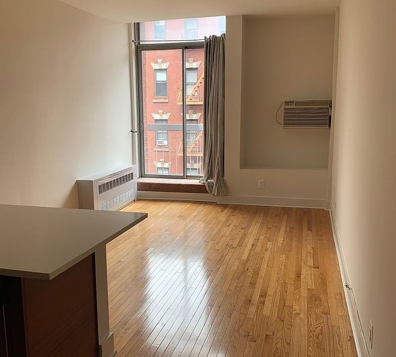 1st image of 184 Thompson St APT 30