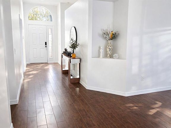 5th image of 2704 Lucas Lakes Ln
