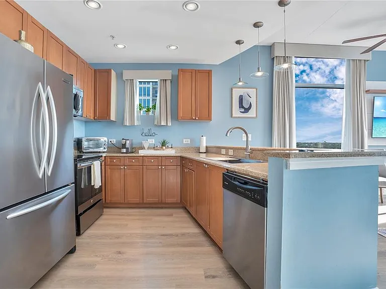 525 E Jackson St #P — Photo 13