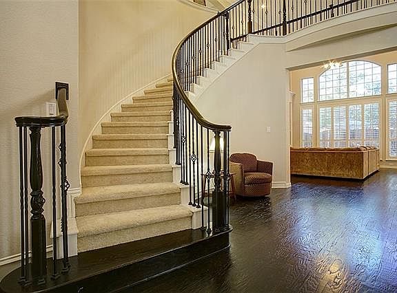 2nd image of 8013 Davidson Dr
