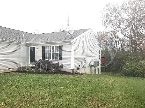 40 Sprucewood Ct — Photo 3